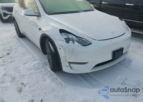2024 Tesla Model Y Long Range Dual Motor All-Wheel Drive from USA, damaged, VIN 7SAYGDEE9RF152077